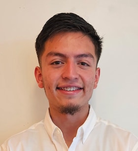 Staff member Damian Vargas from ID_5710fab46a4e