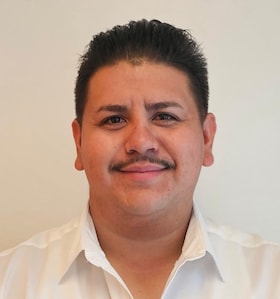 Staff member Ruben Hernandez from ID_5710fab46a4e