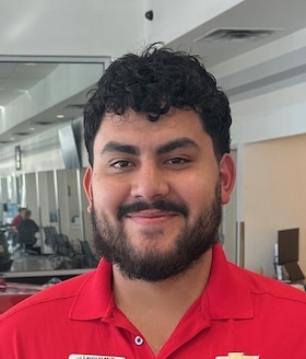 Staff member Josue Llanos from ID_5710fab46a4e