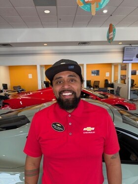 Staff member Miguel Figueroa from ID_5710fab46a4e