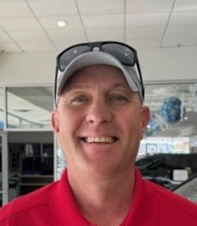 Staff member Travis Hardy  from ID_5710fab46a4e