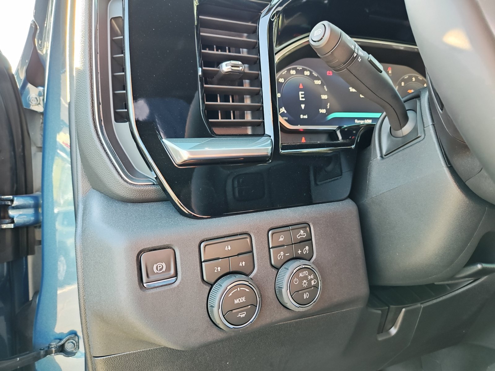2026 Chevrolet Silverado 3500 HD LT - Photo 24