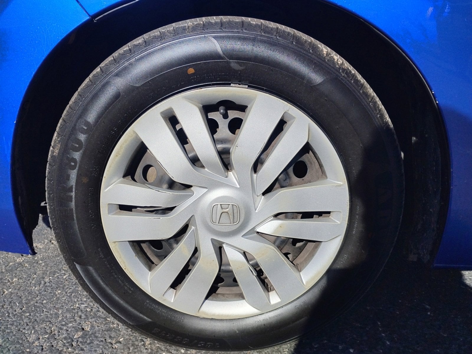 2016 Honda Fit LX's photo