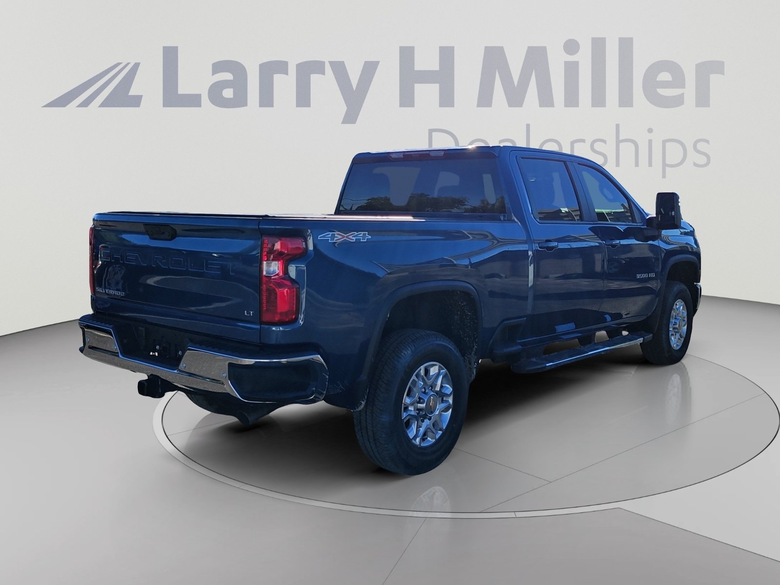 2026 Chevrolet Silverado 3500 HD LT - Photo 6