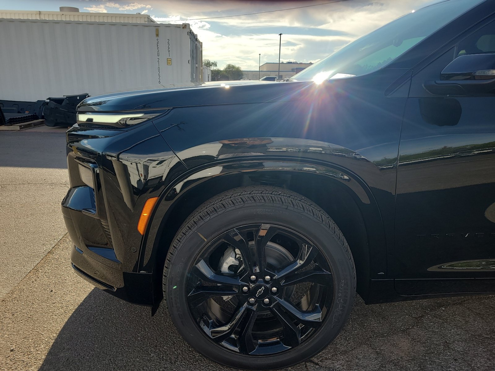 2027 Chevrolet Traverse RS - Photo 11