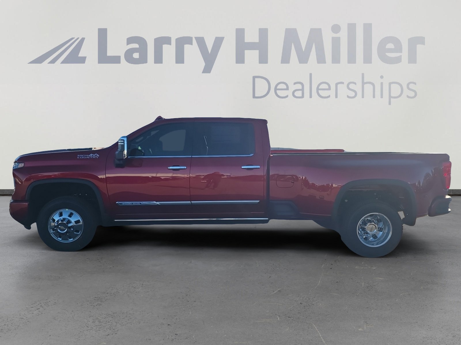 2026 Chevrolet Silverado 3500HD High Country photo 2