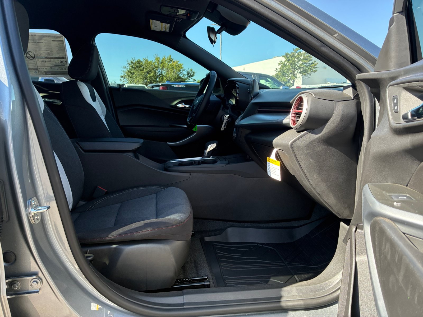 2026 Chevrolet Trax RS - Photo 30