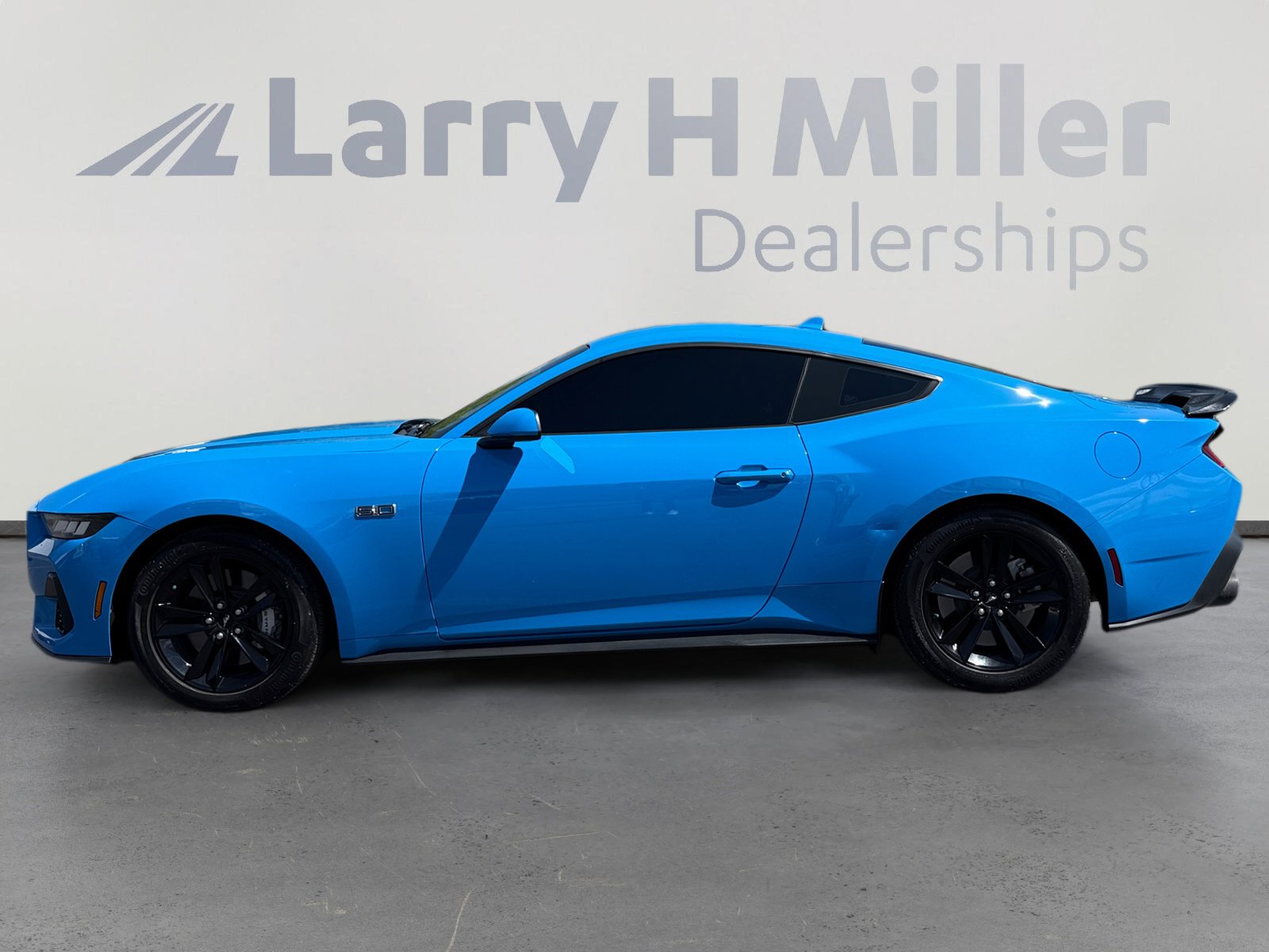 2024 Ford Mustang GT photo 3