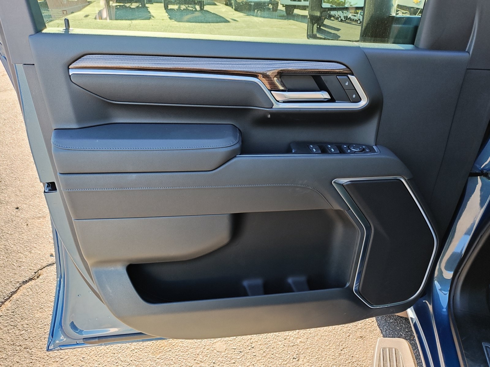 2026 Chevrolet Silverado 3500 HD LT - Photo 15