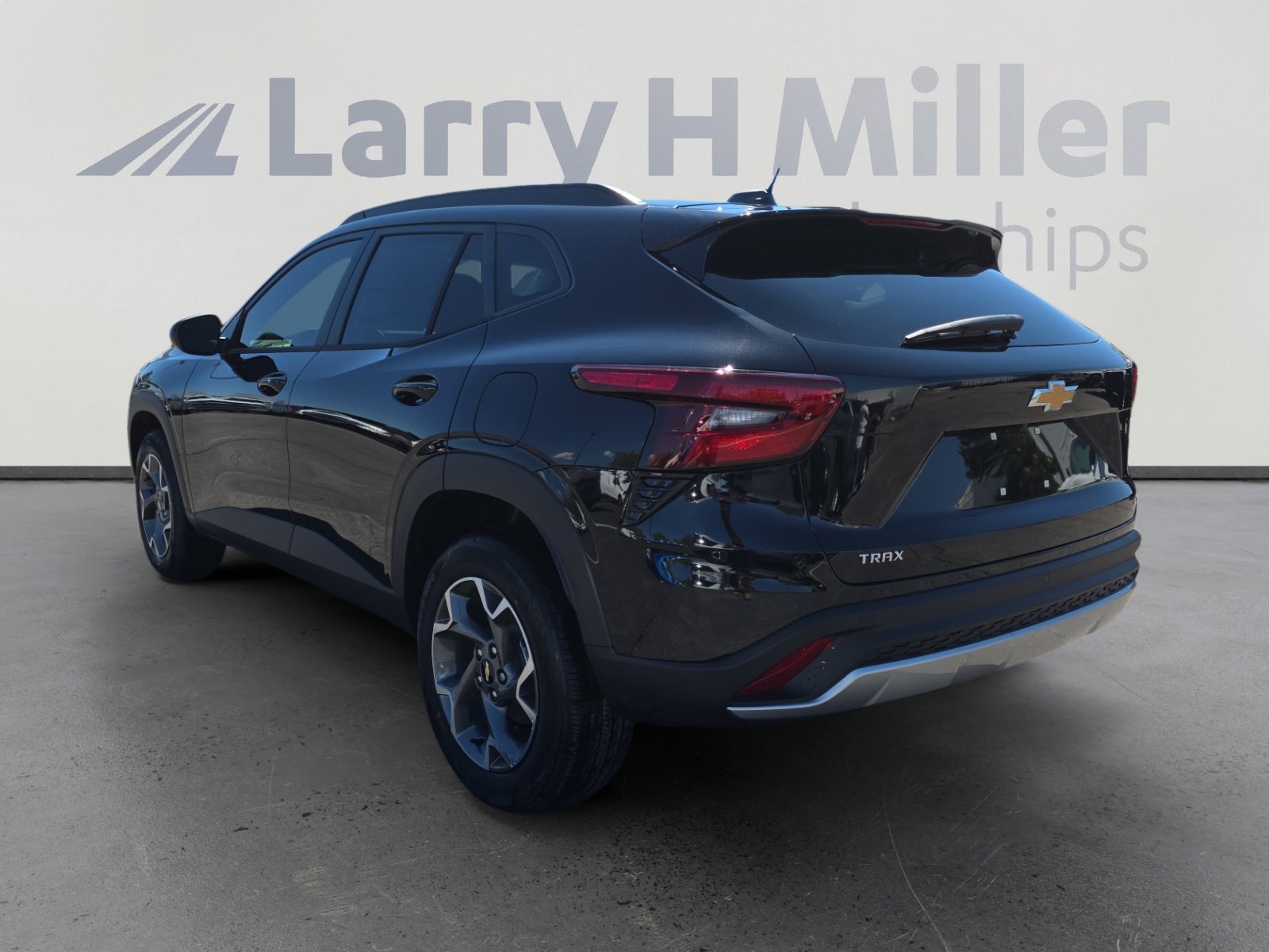 2025 Chevrolet Trax LT photo 4