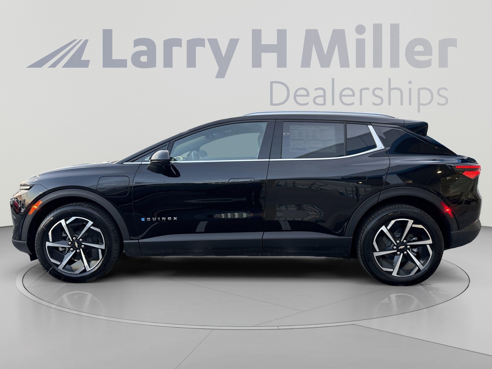 2026 Chevrolet Equinox EV 2LT - Photo 3