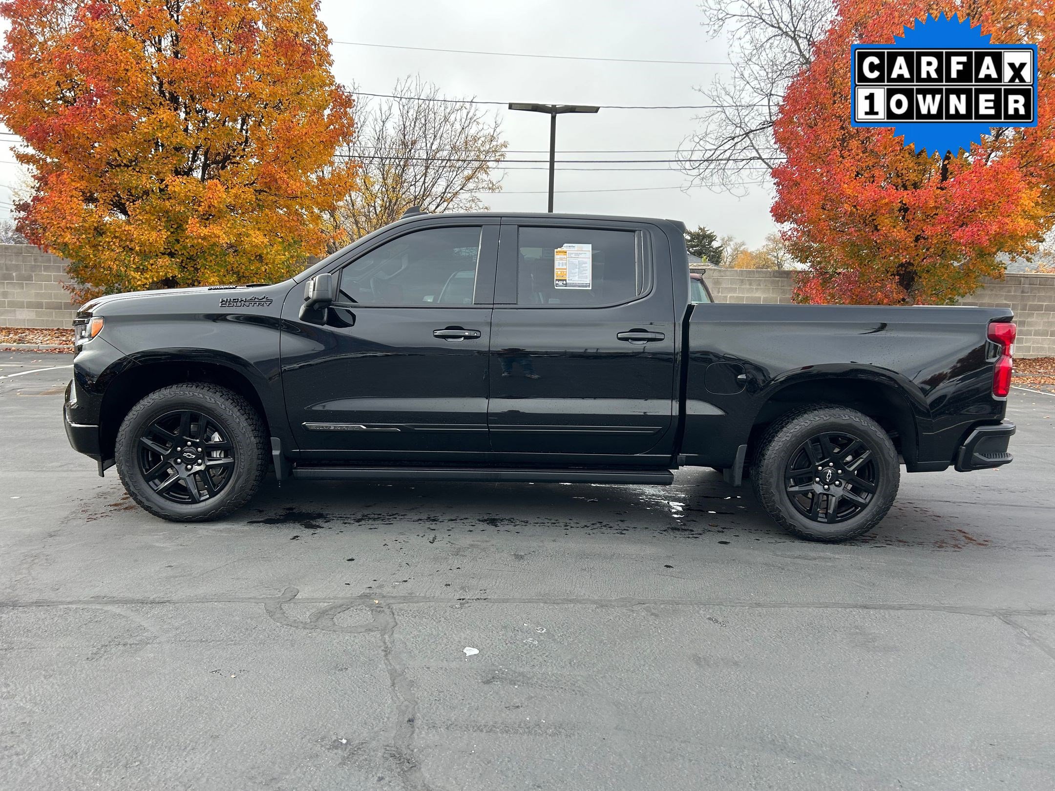 2024 Chevrolet Silverado 1500 High Country photo 2