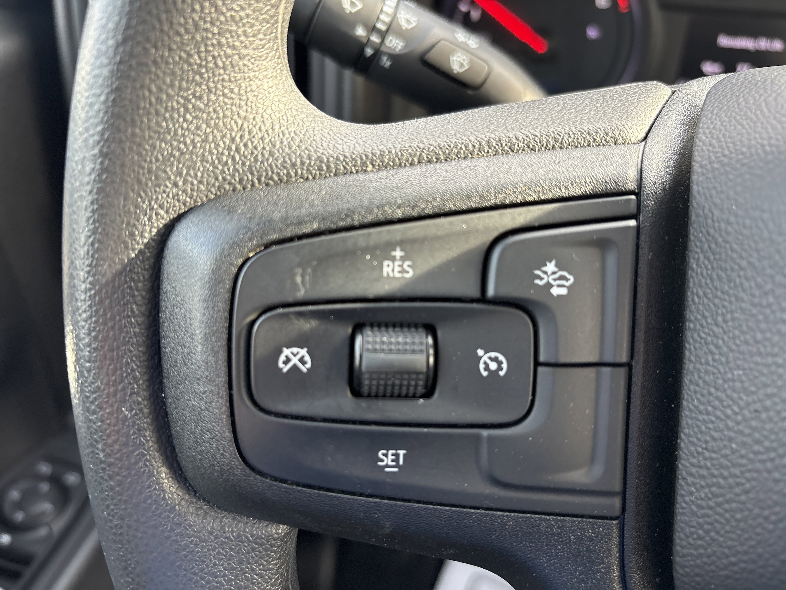 2025 Chevrolet Silverado 1500 Custom - Photo 18