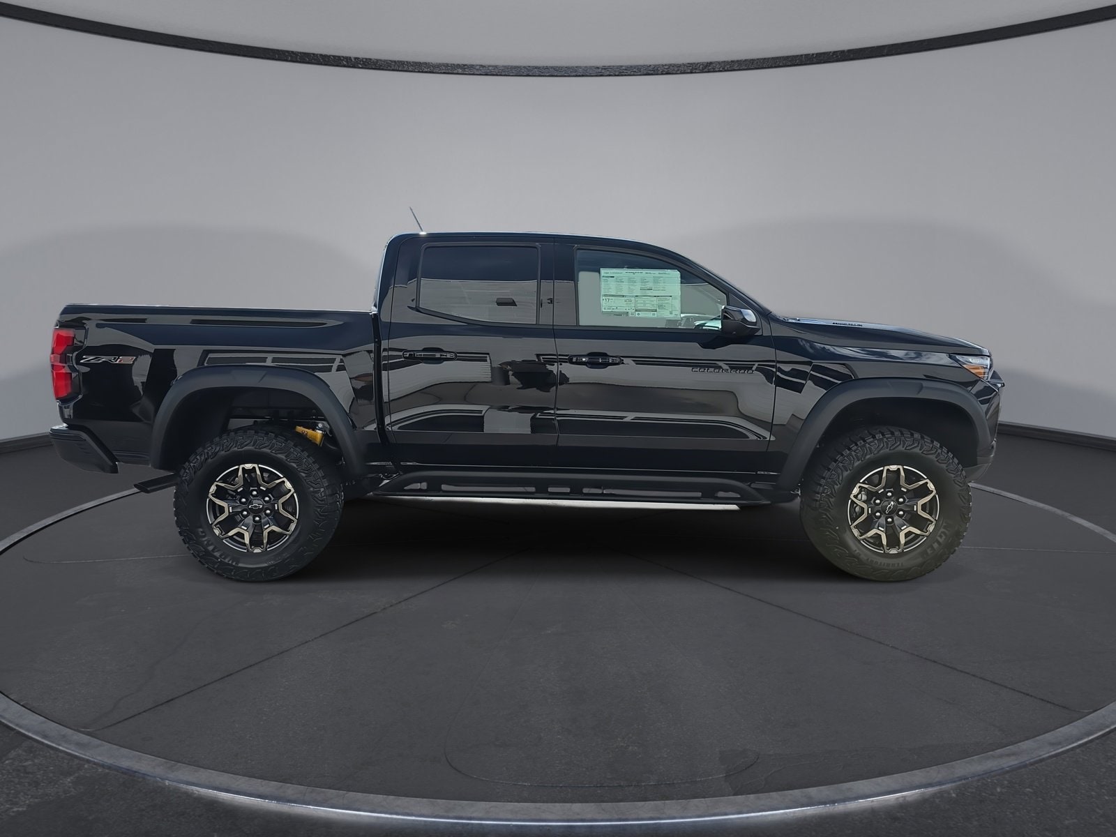 2026 Chevrolet Colorado ZR2 - Photo 10