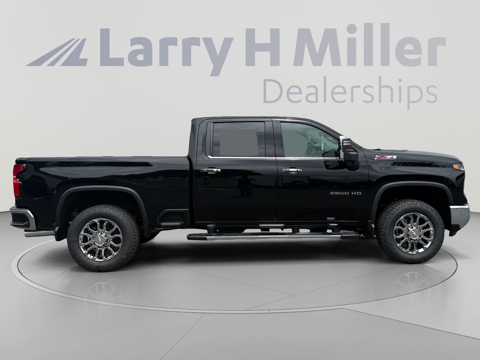 2026 Chevrolet Silverado 3500 HD LTZ - Photo 7