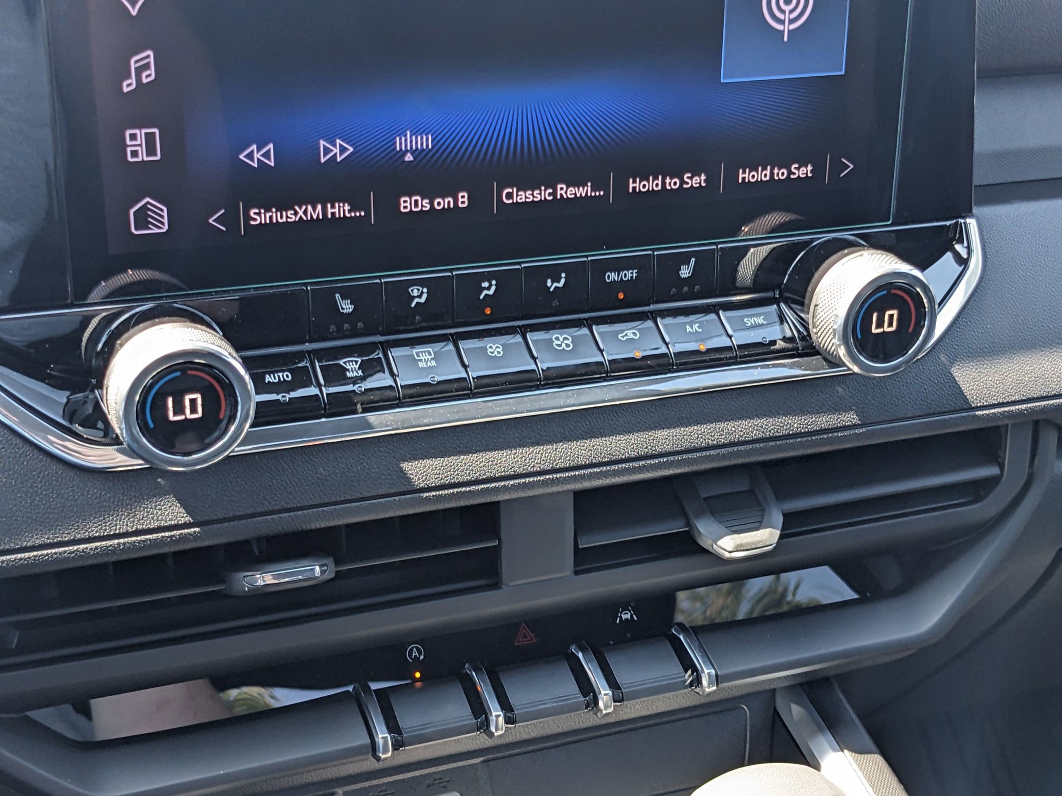2026 Chevrolet Colorado Trail Boss - Photo 13