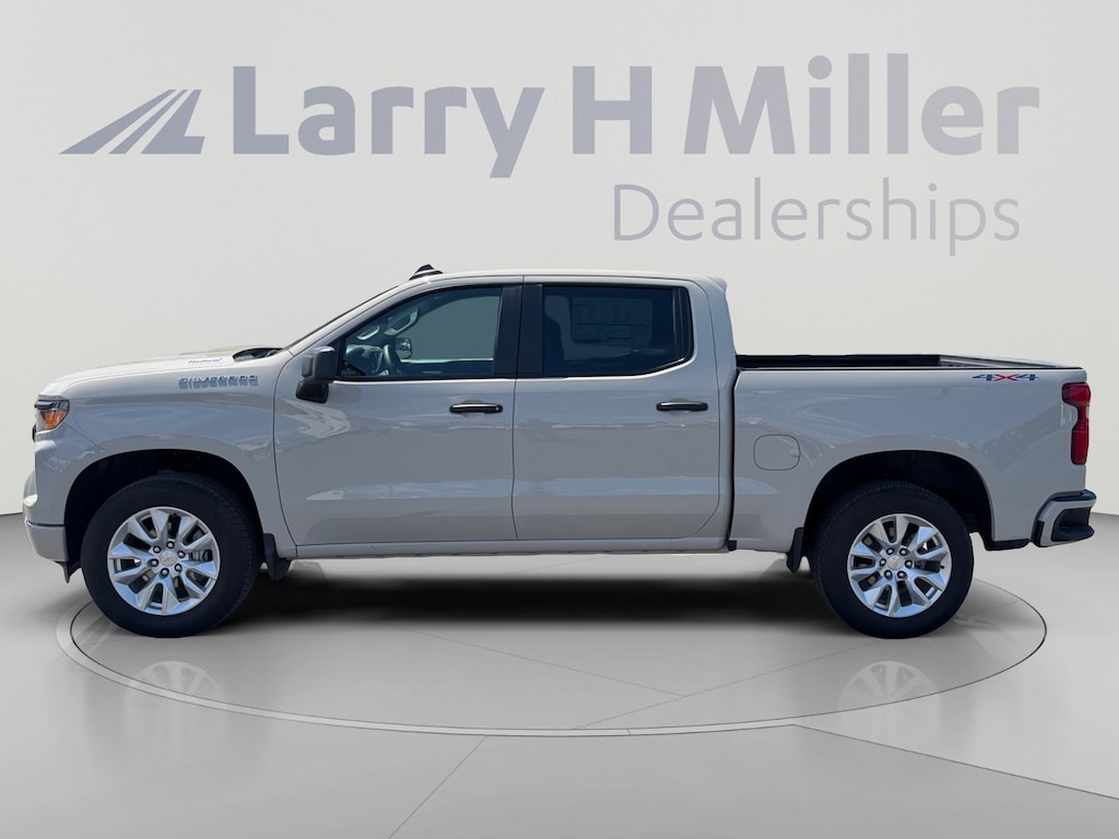 New 2026 Chevrolet Silverado 1500 Custom Truck