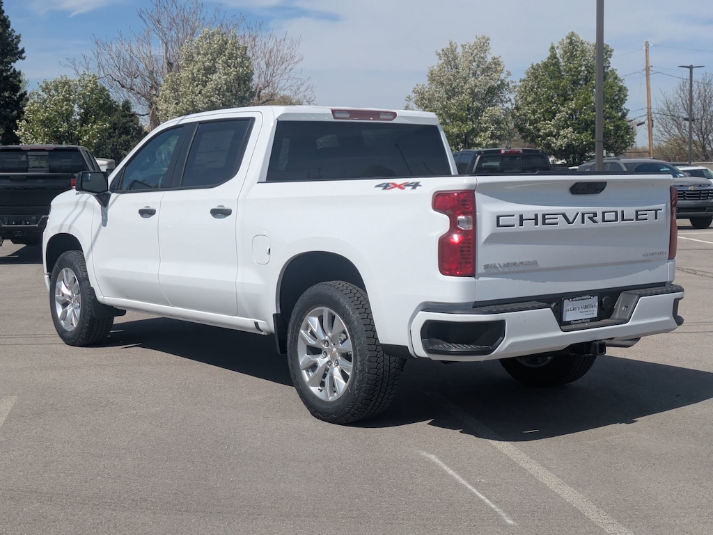 New 2025 Chevrolet Silverado 1500 Custom Truck