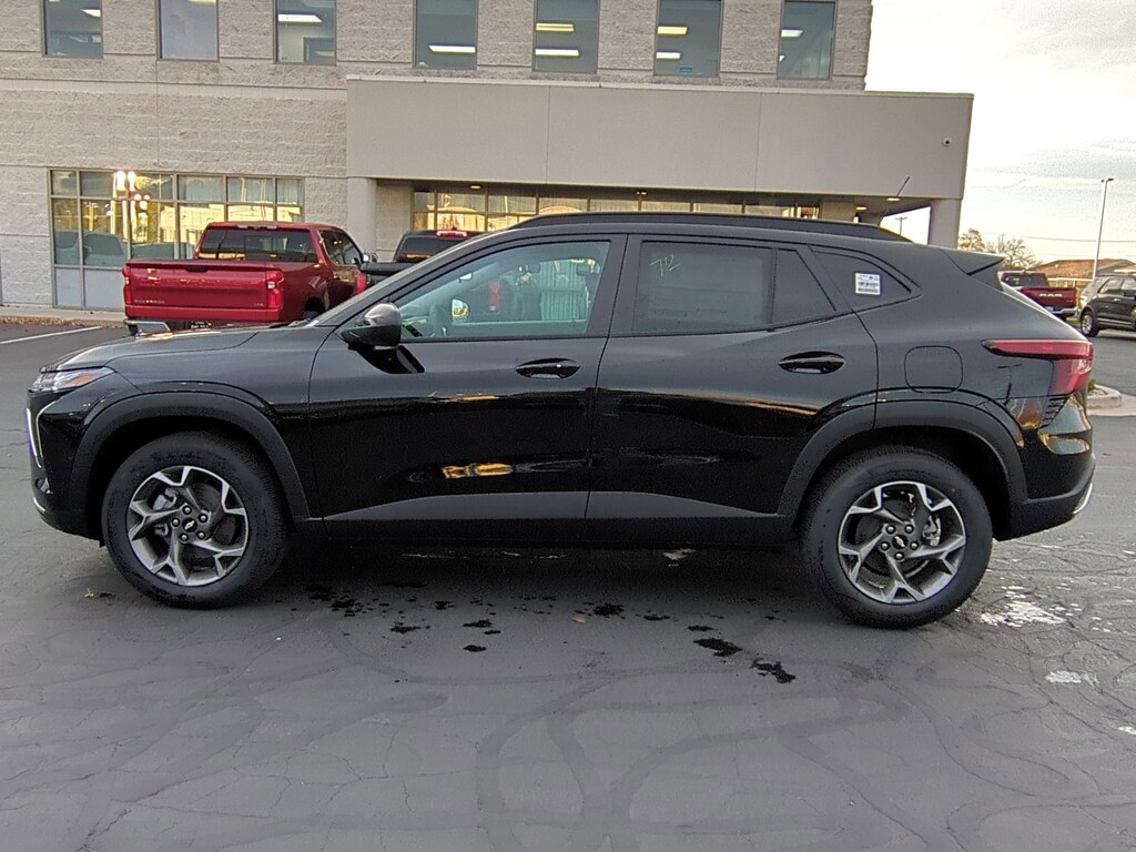 New 2026 Chevrolet Trax LT SUV