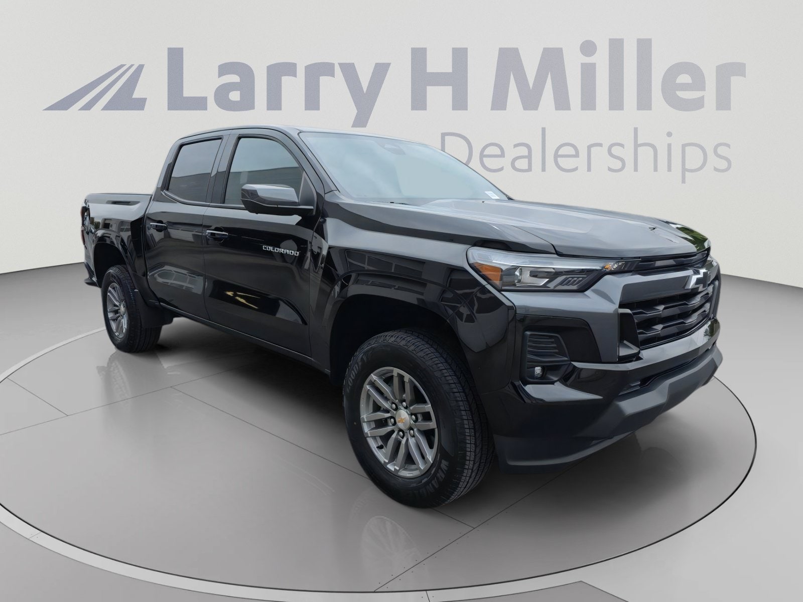 2026 Chevrolet Colorado LT - Photo 16