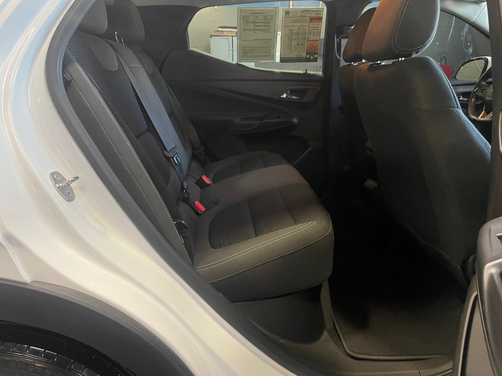 2023 Chevrolet Bolt EUV LT - Photo 23