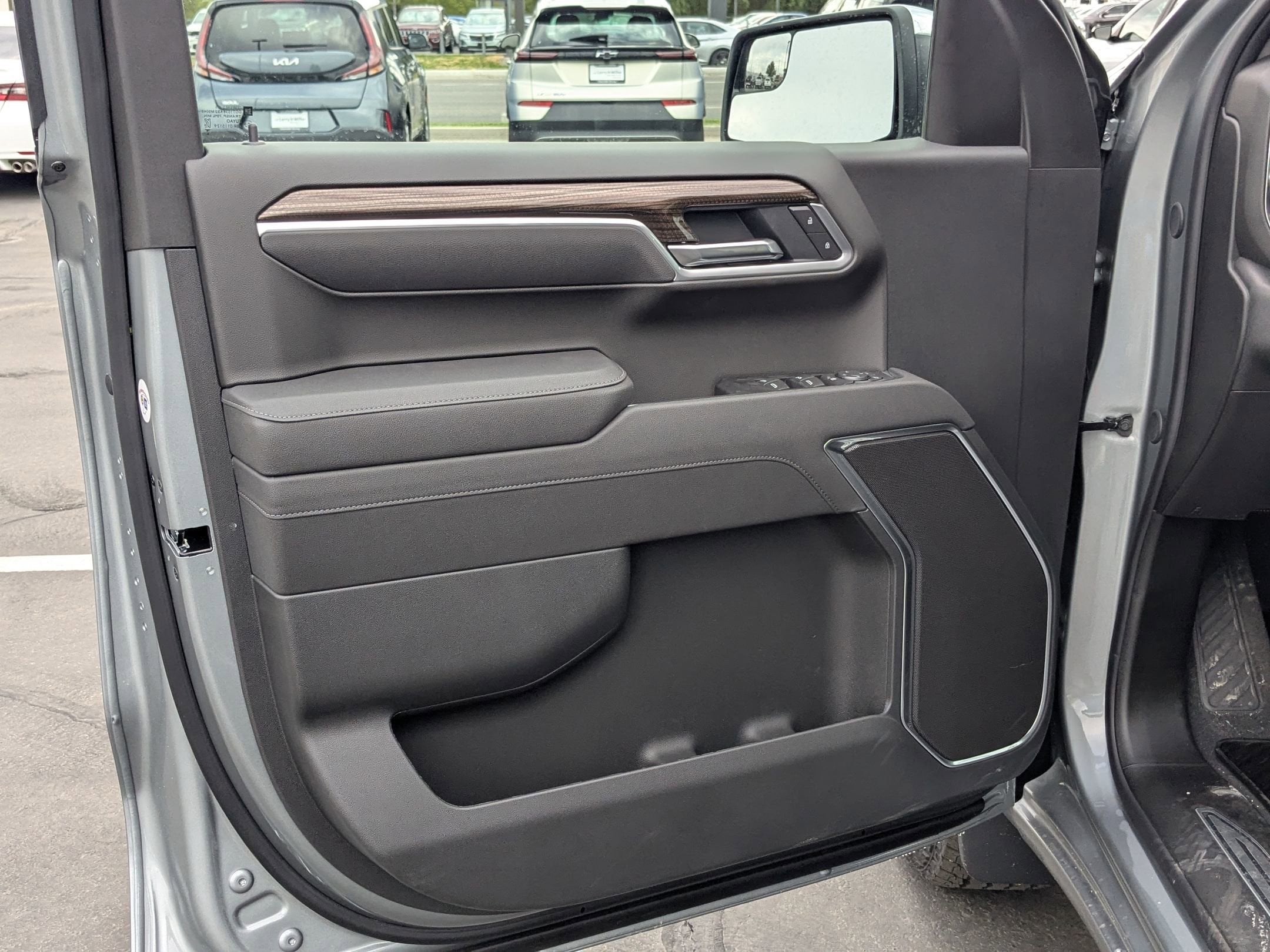 2026 Chevrolet Silverado 1500 LT - Photo 10