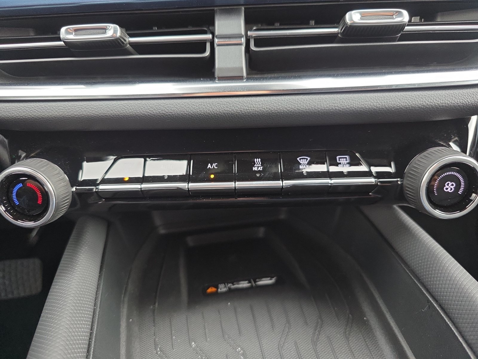 2026 Chevrolet Equinox EV 2LT - Photo 26