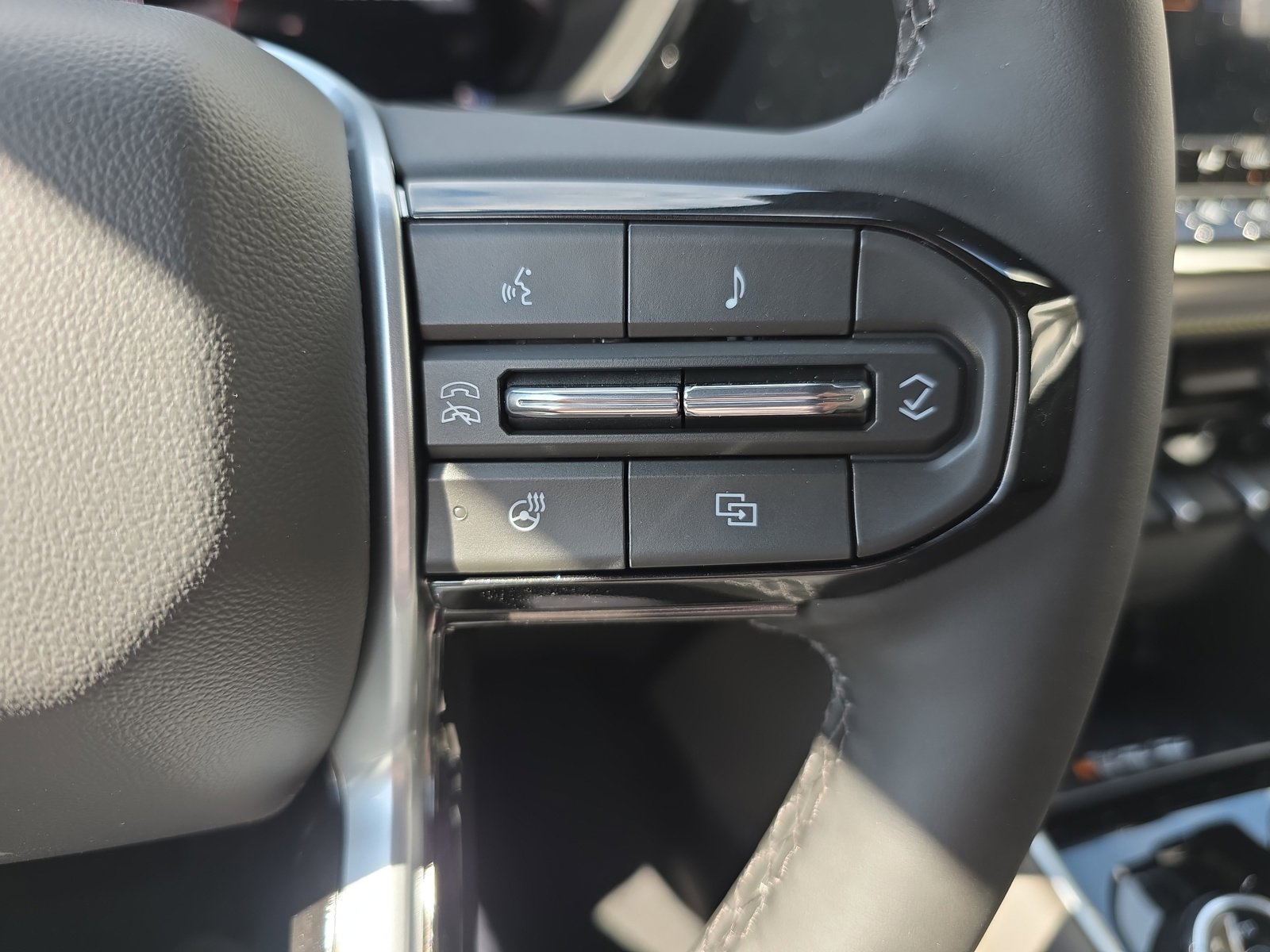 2026 Chevrolet Colorado ZR2 - Photo 27