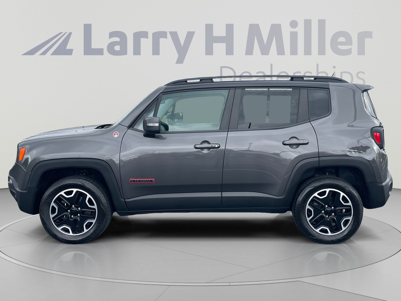 Used 2017 Jeep Renegade Trailhawk 4x4 SUV