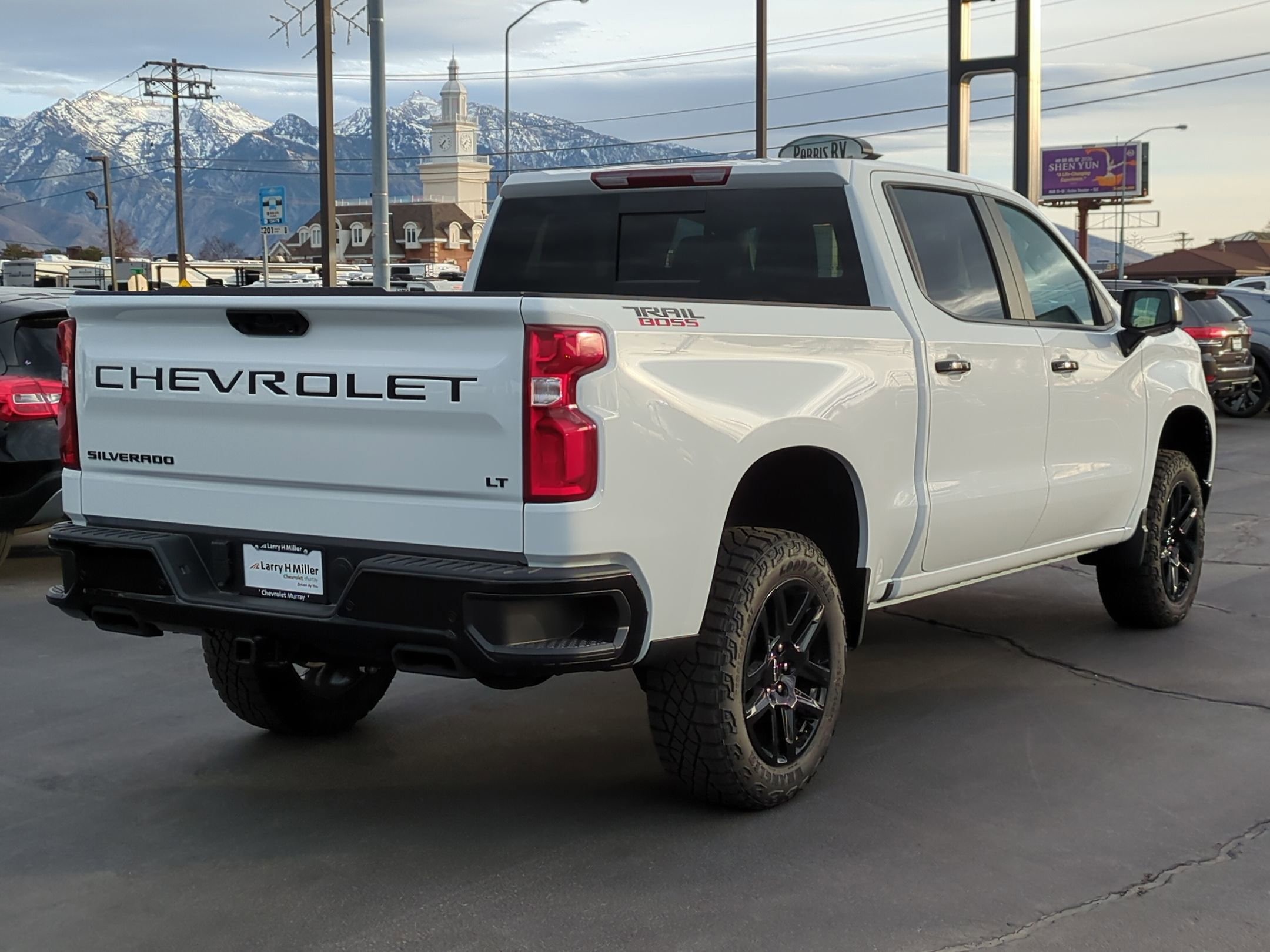 2026 Chevrolet Silverado 1500 LT Trail Boss - Photo 6