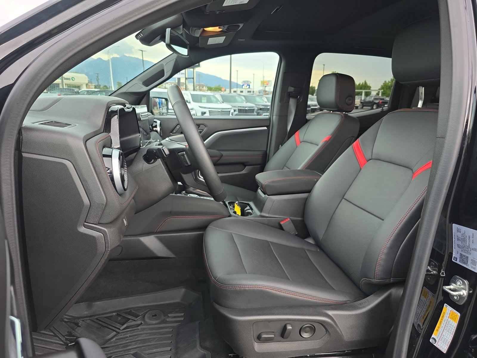 2026 Chevrolet Colorado Z71 - Photo 12