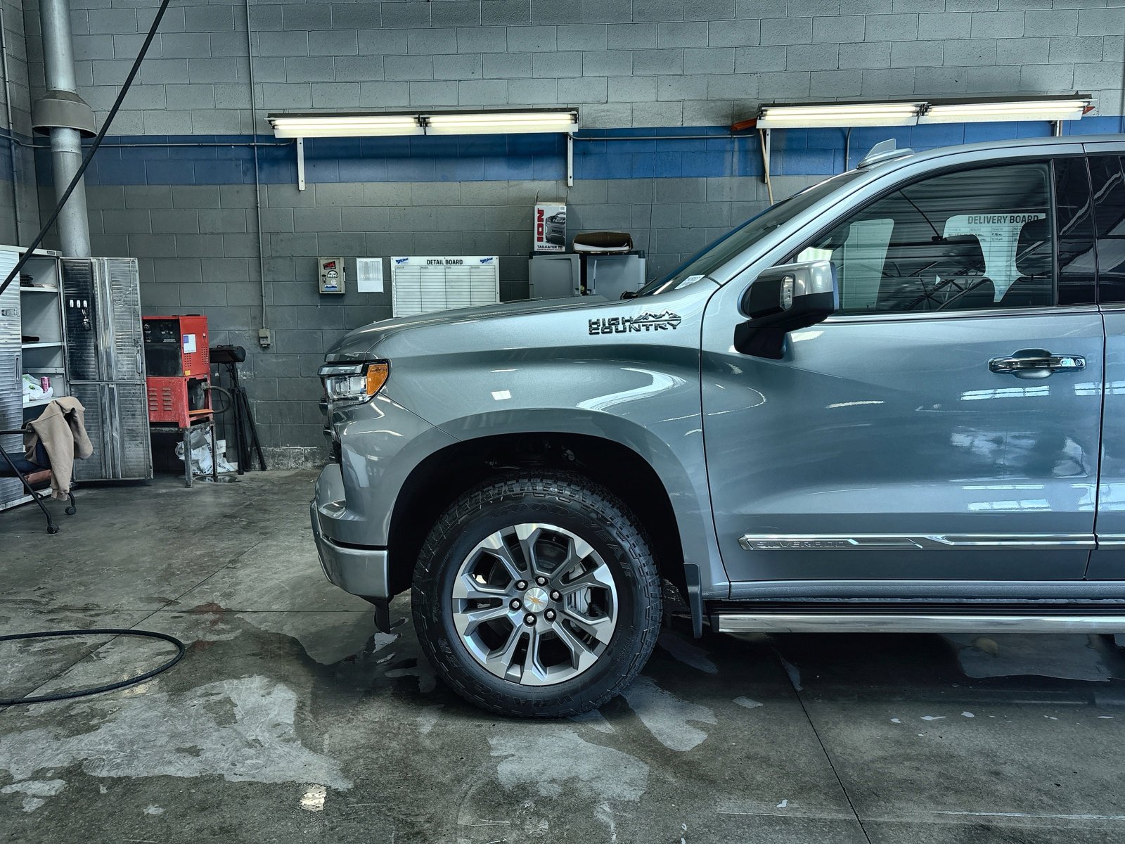 2026 Chevrolet Silverado 1500 High Country - Photo 18