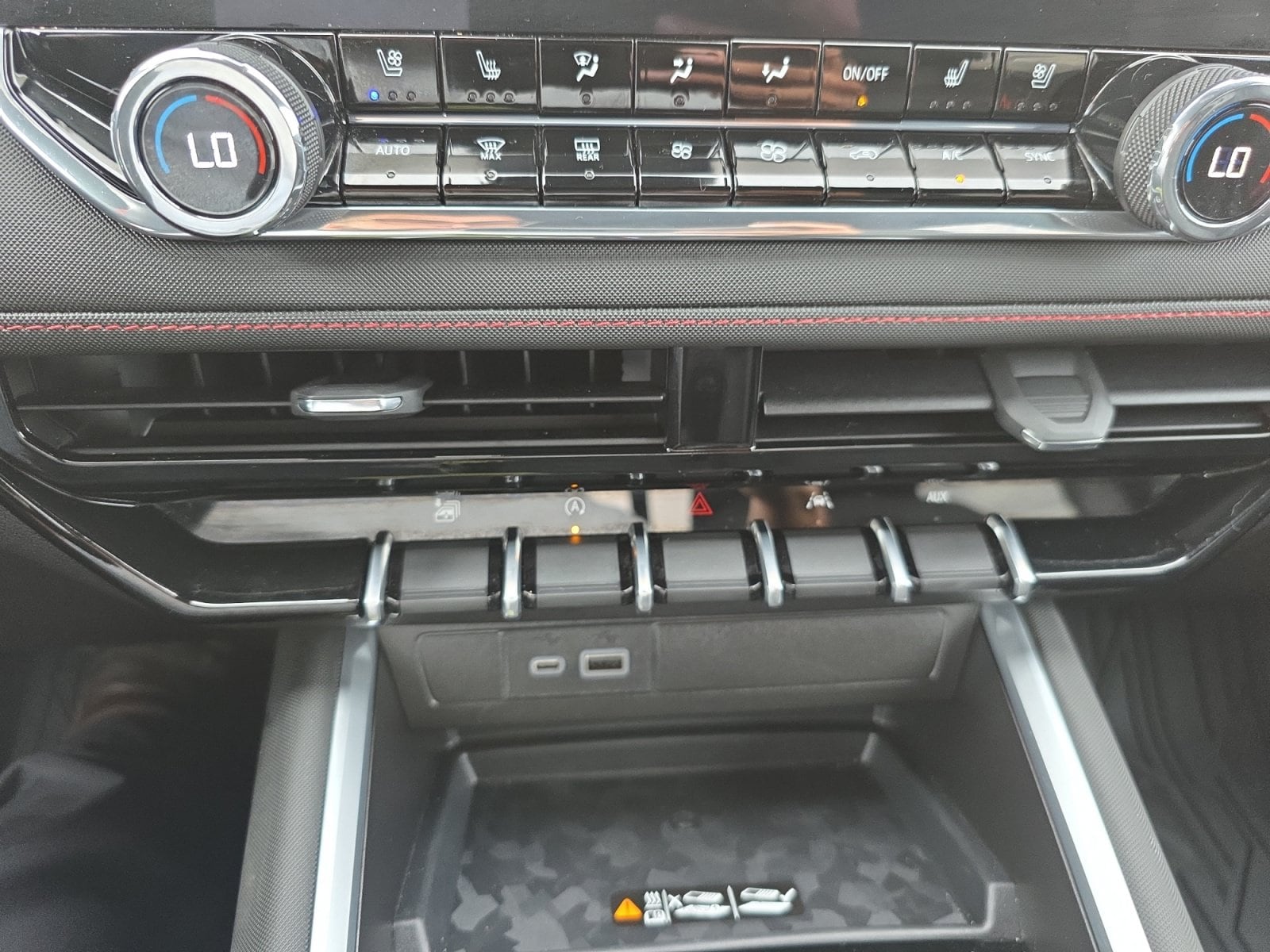 2026 Chevrolet Colorado Z71 - Photo 26