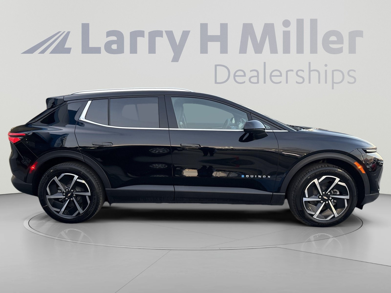 2026 Chevrolet Equinox EV 2LT - Photo 7