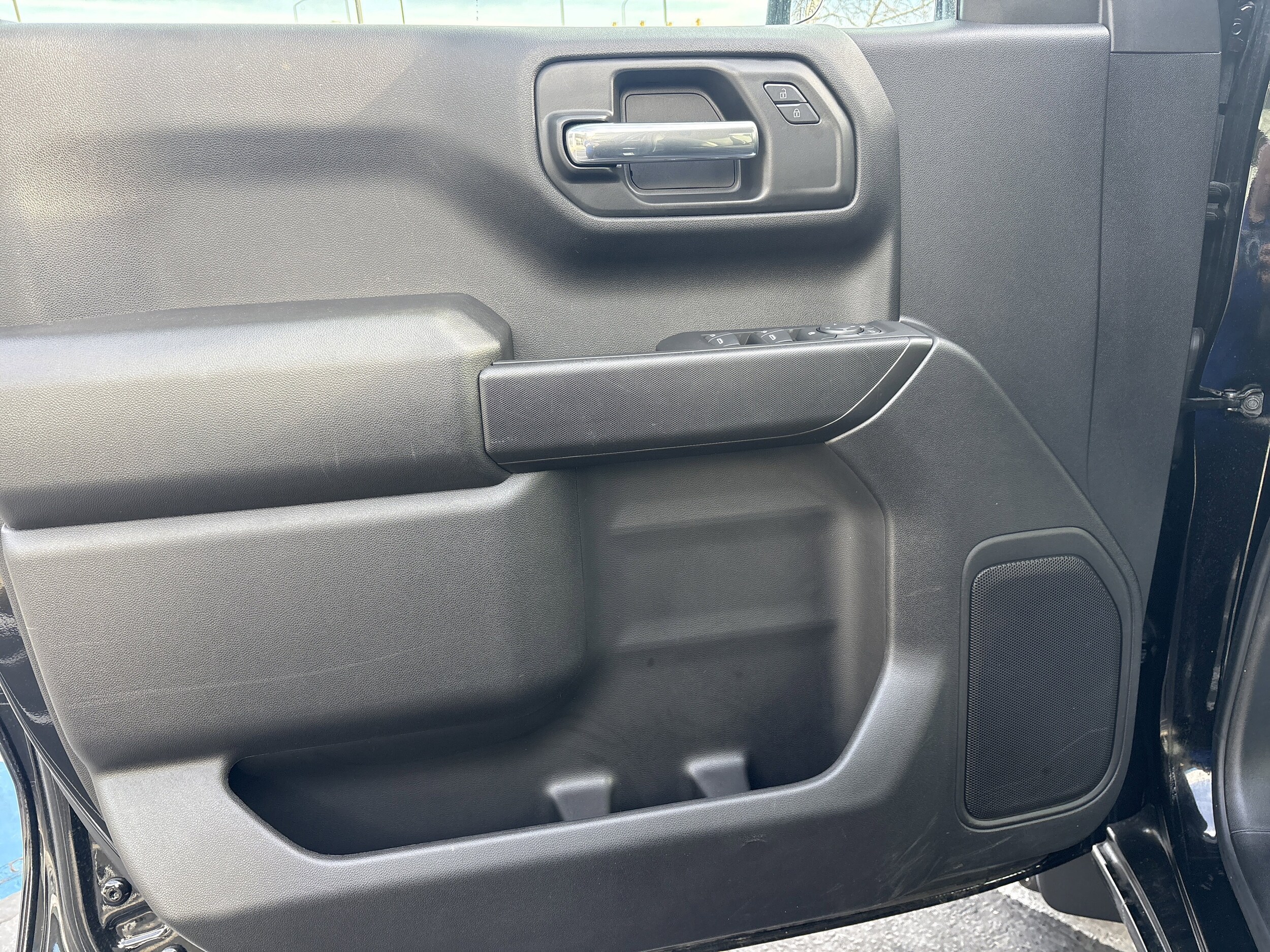 2025 Chevrolet Silverado 1500 Custom - Photo 16