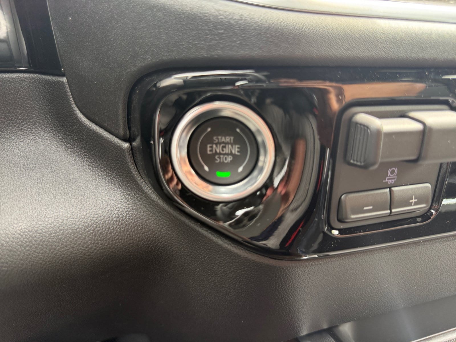 2026 Chevrolet Silverado 3500HD High Country - Photo 25