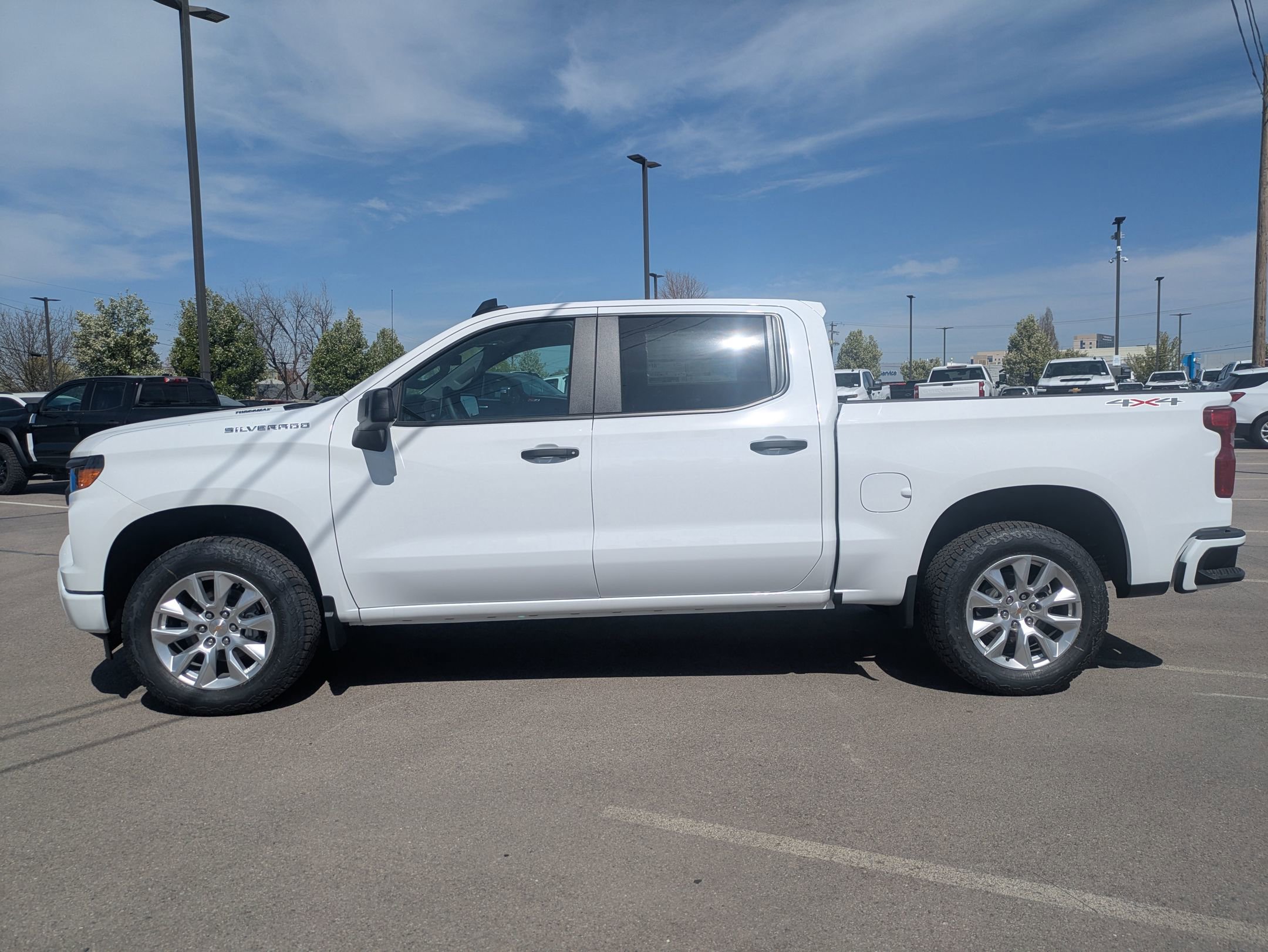 2025 Chevrolet Silverado 1500 photo 3