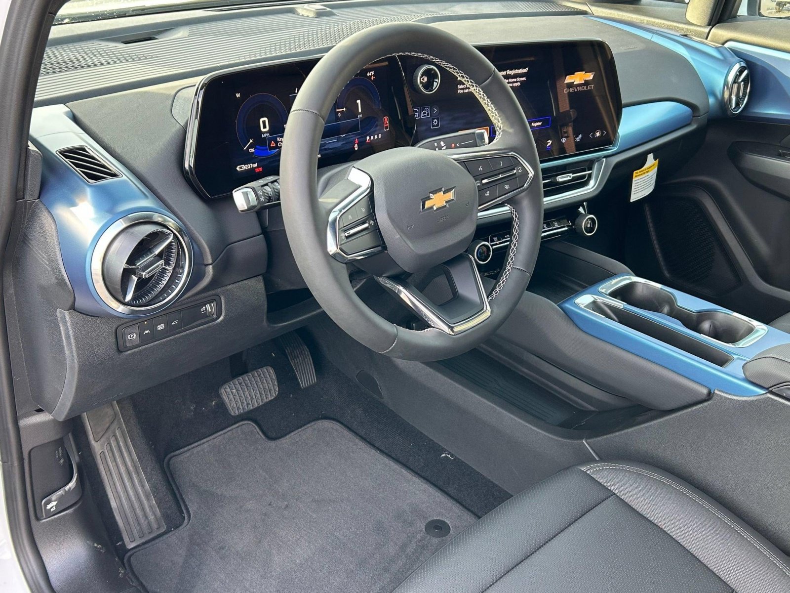 2026 Chevrolet Equinox EV 2LT - Photo 11