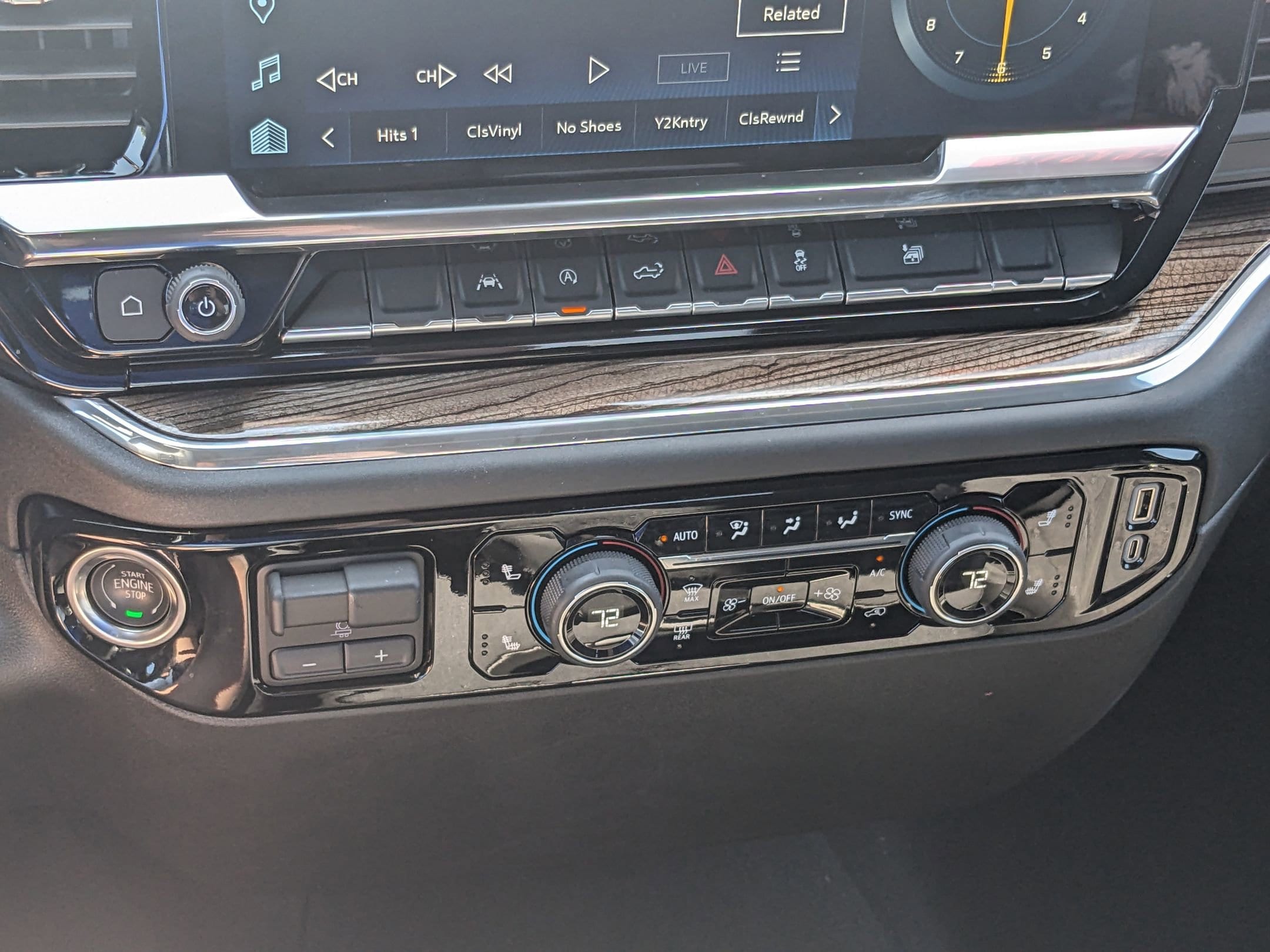 2025 Chevrolet Silverado 1500 LT - Photo 14