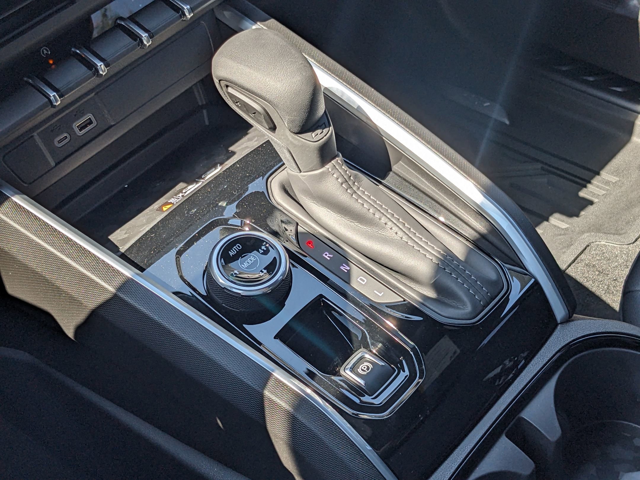 2026 Chevrolet Colorado Trail Boss - Photo 14