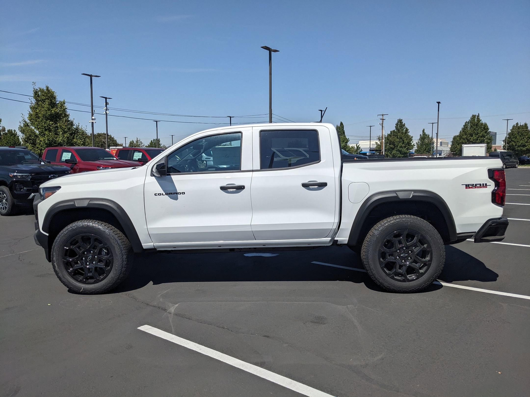 2026 Chevrolet Colorado Trail Boss photo 3