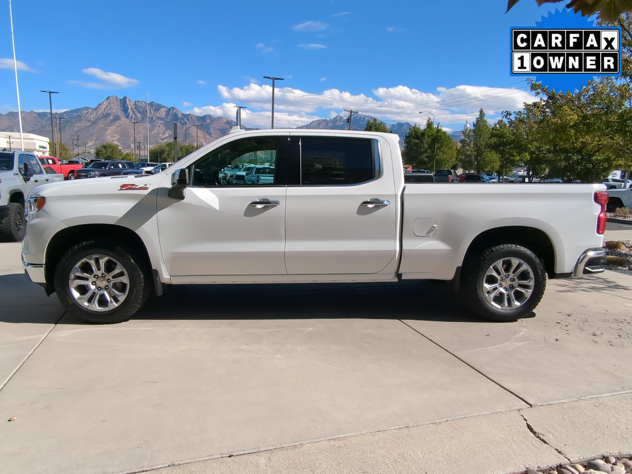 2024 Chevrolet Silverado 1500 LTZ photo 3