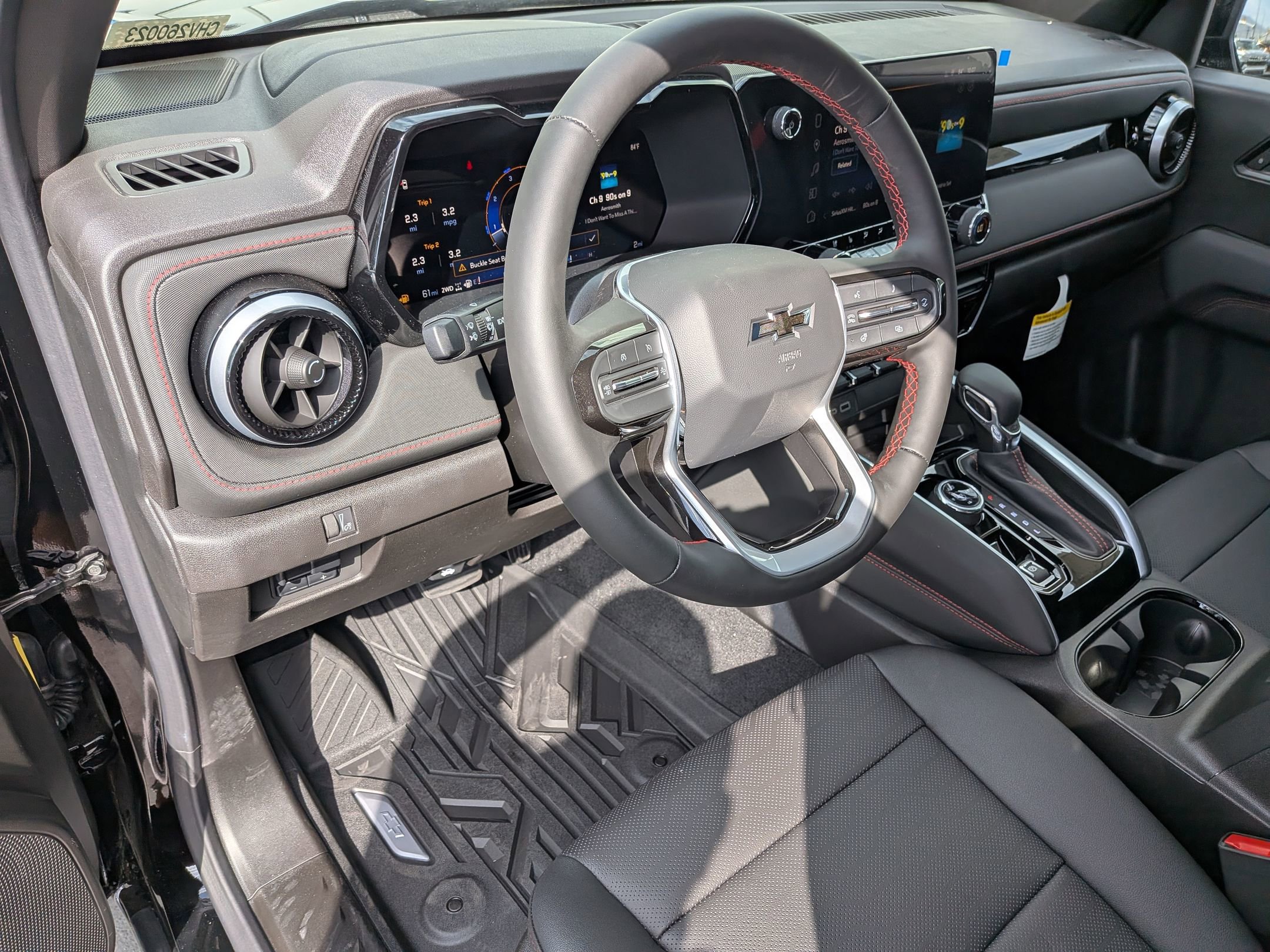 2026 Chevrolet Colorado Z71 - Photo 10