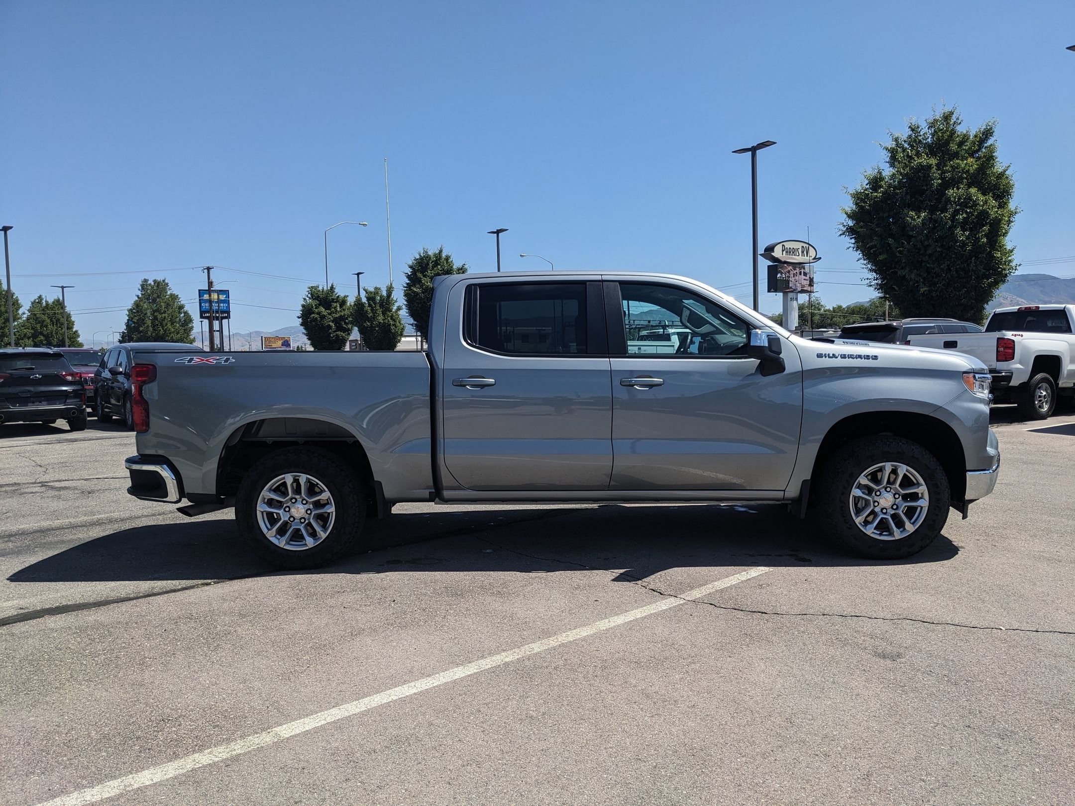 2025 Chevrolet Silverado 1500 LT - Photo 7