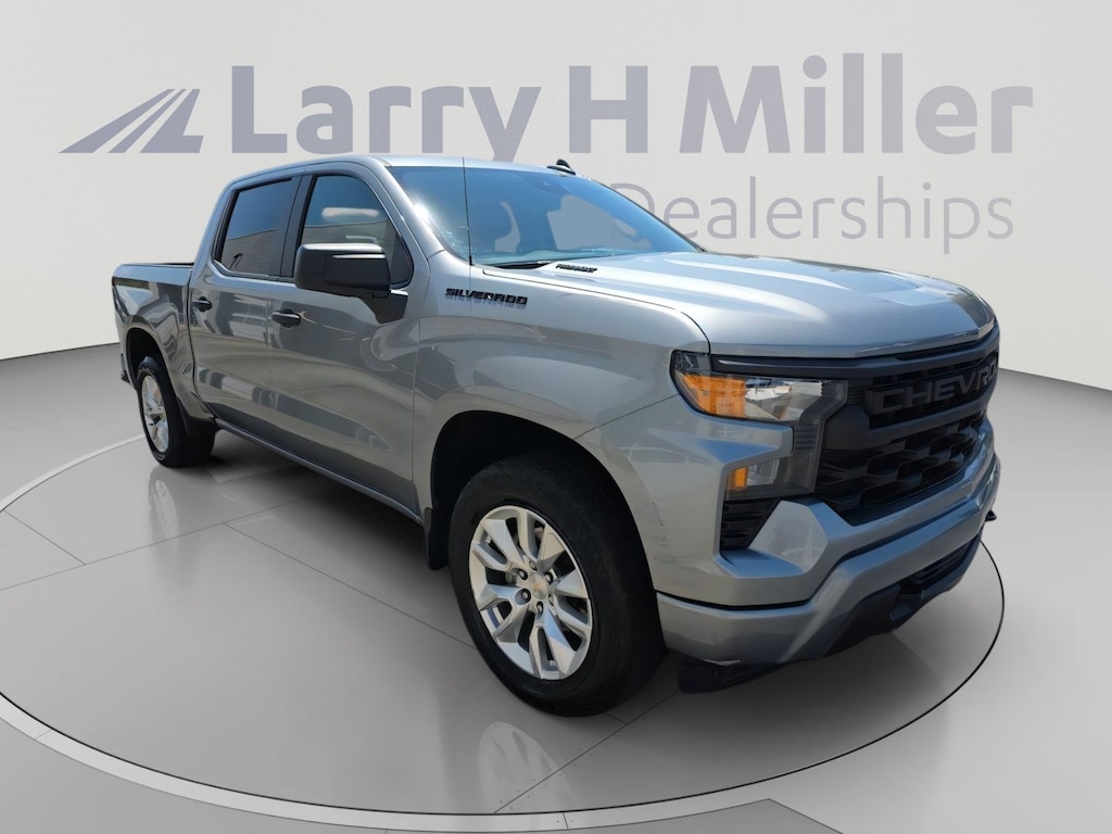 Used 2025 Chevrolet Silverado 1500 Custom Truck Crew Cab