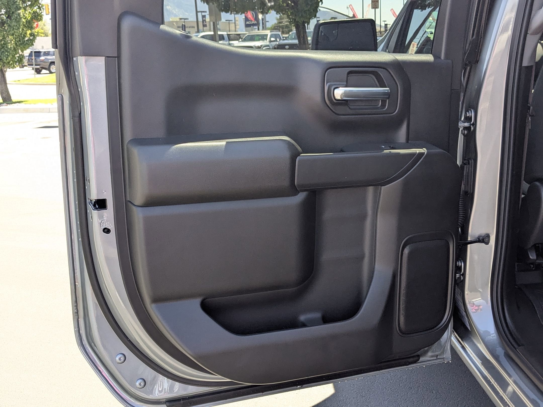 2025 Chevrolet Silverado 1500 Custom - Photo 19