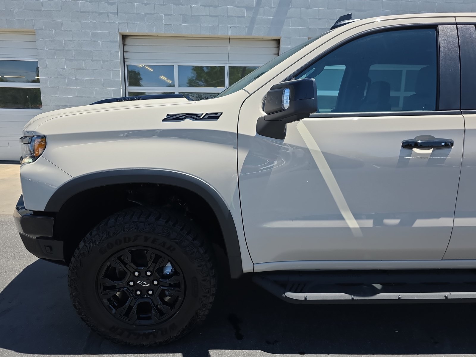 2026 Chevrolet Silverado 1500 ZR2 - Photo 18