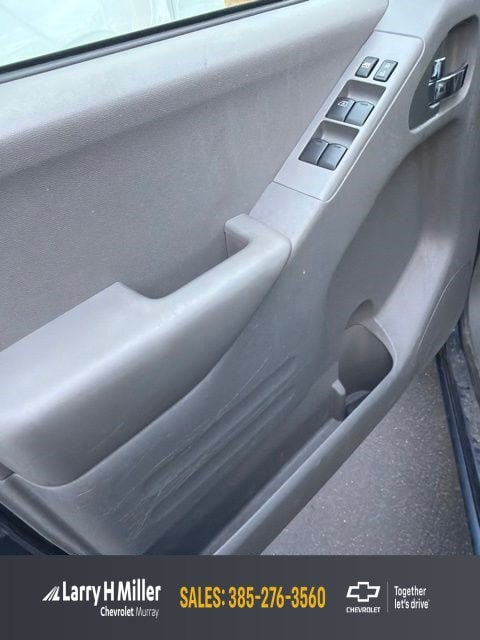 2015 Nissan Frontier 4.0 SV Crew Cab 4X4 AT SWB's photo