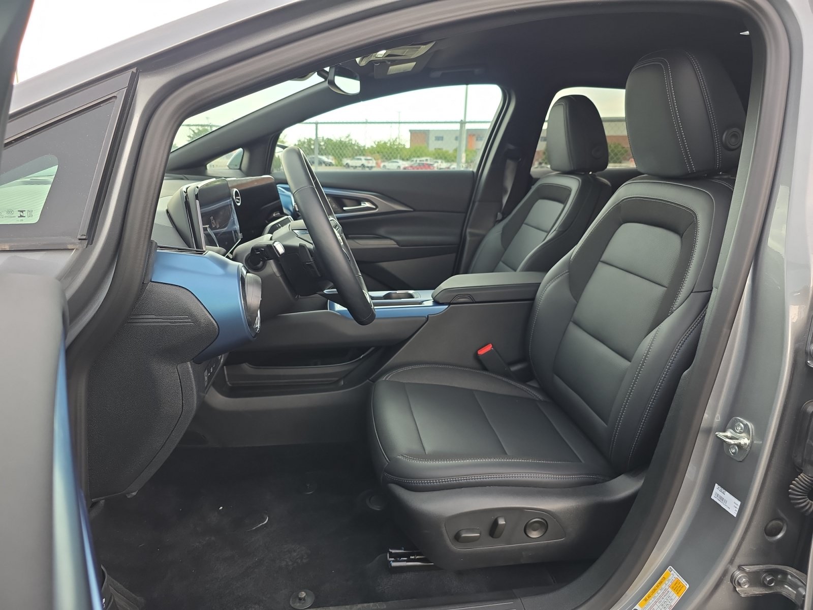 2026 Chevrolet Equinox EV 2LT - Photo 12