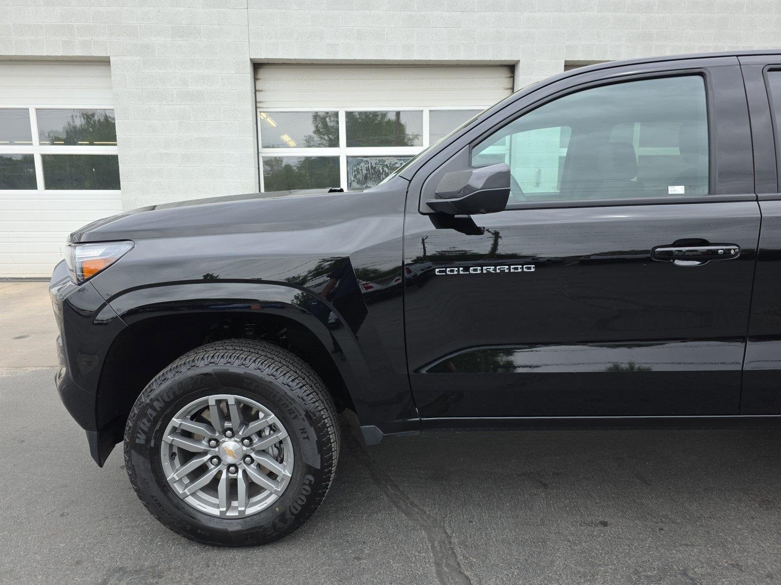 2026 Chevrolet Colorado LT - Photo 18